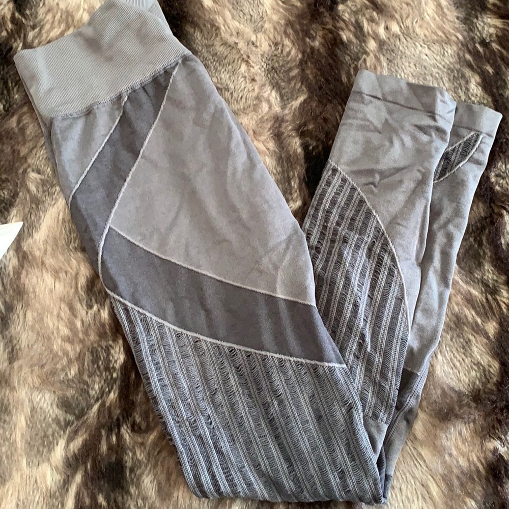 Grey /black leggings seamless